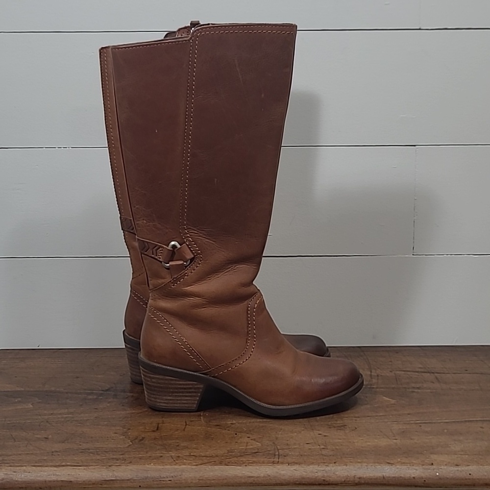 EUC Teva Boots Women's sz 5 Foxy Tall Cognac Leather Side Zip Waterproof Boots - Picture 4 of 14
